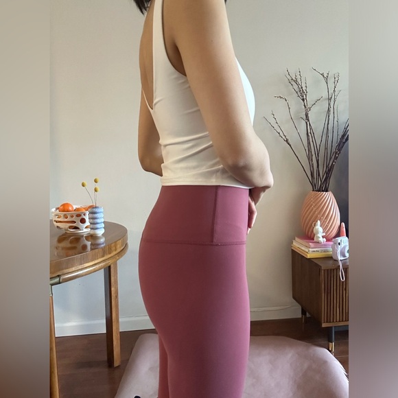 Lululemon Align crop 21” in Misty Merlot (pink) - Size 4 - Picture 8 of 14